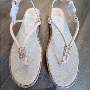 Dolce Vita Meryl Thong Sandals - Vanilla